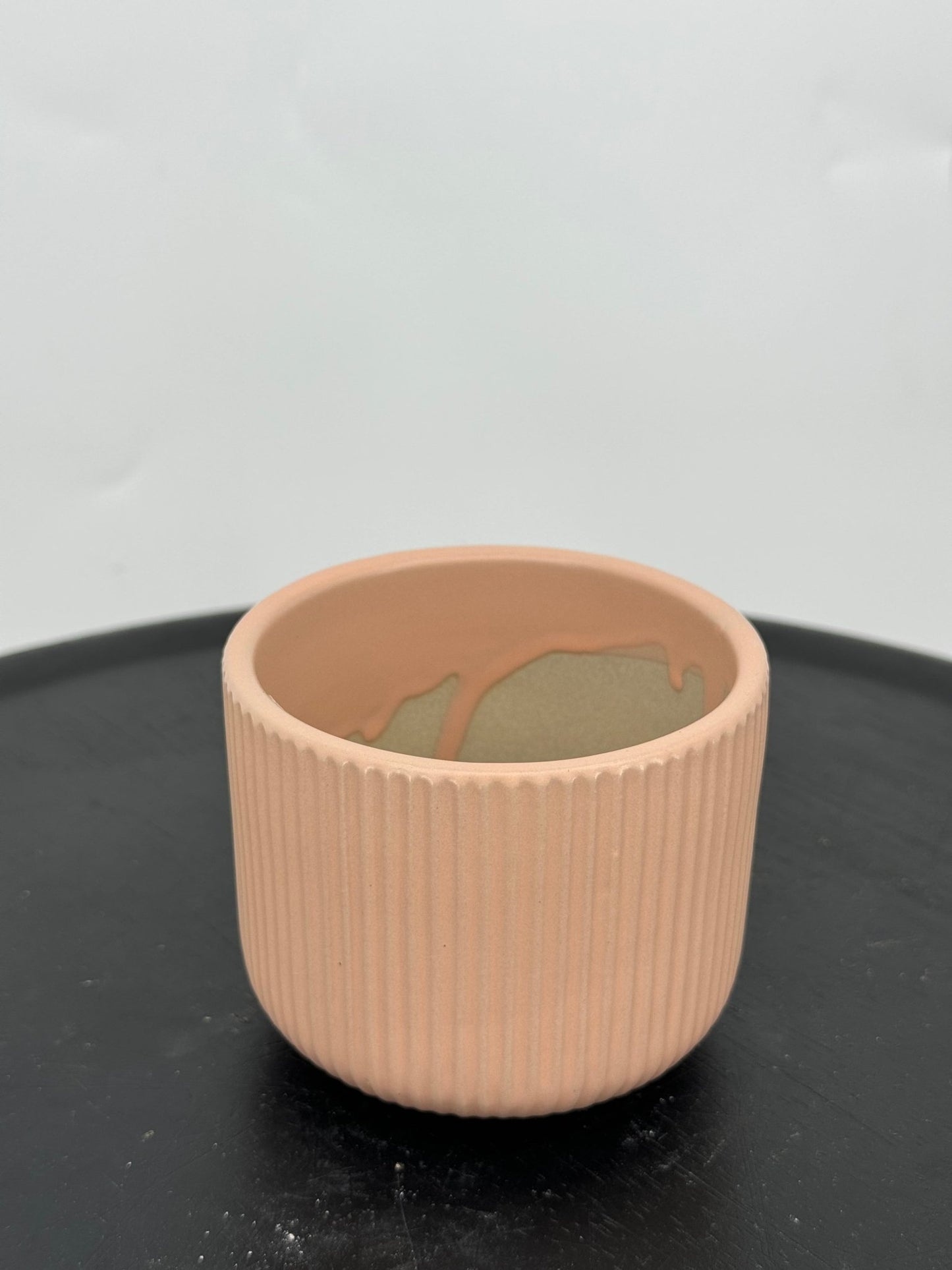 כד פסים ורוד לקקטוס - קוטר 9ס״מ - רוטין (ירוק במרפסת לשעבר)