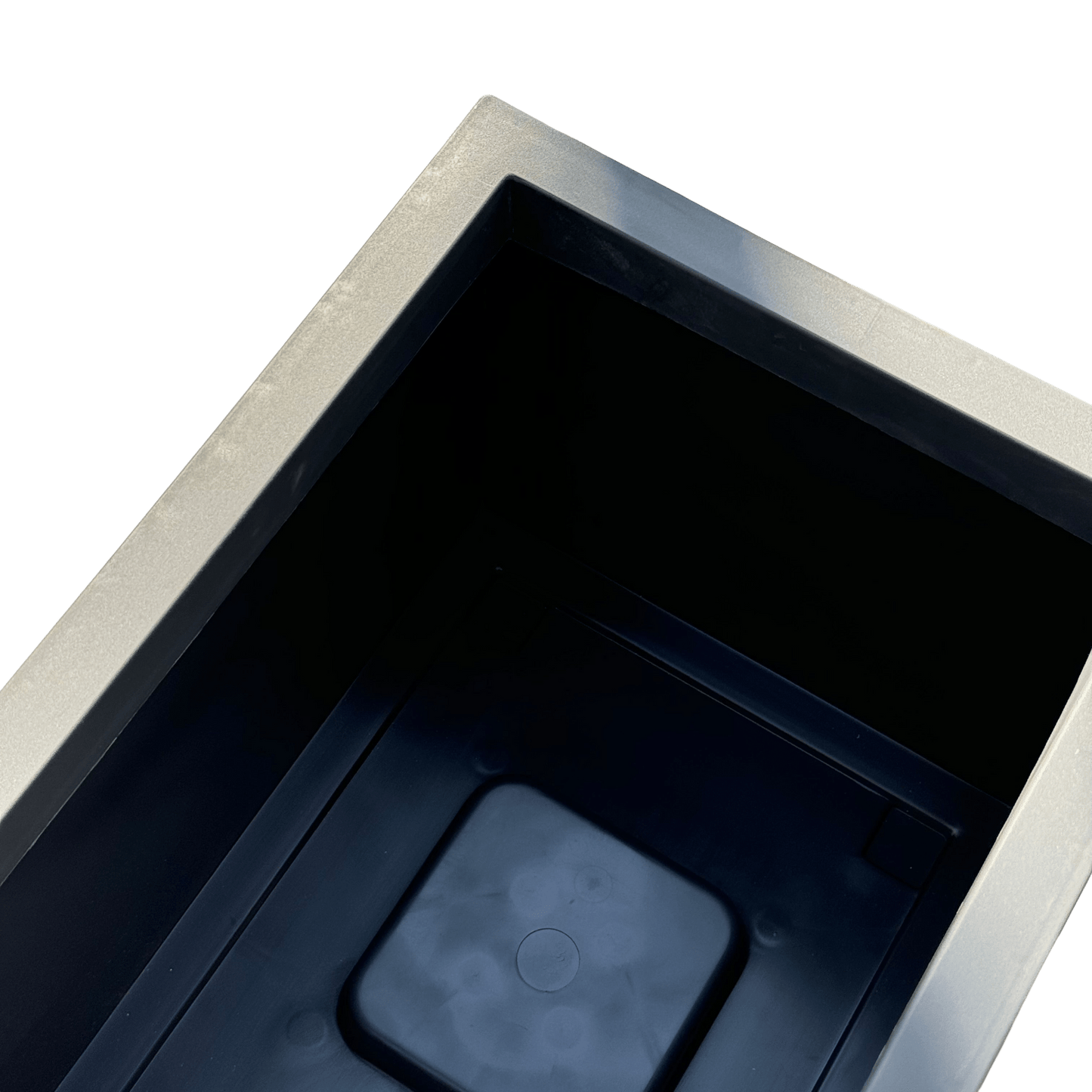 אדנית צרפתית בצבע בטון 80 ס׳׳מ - רוטין (ירוק במרפסת לשעבר)