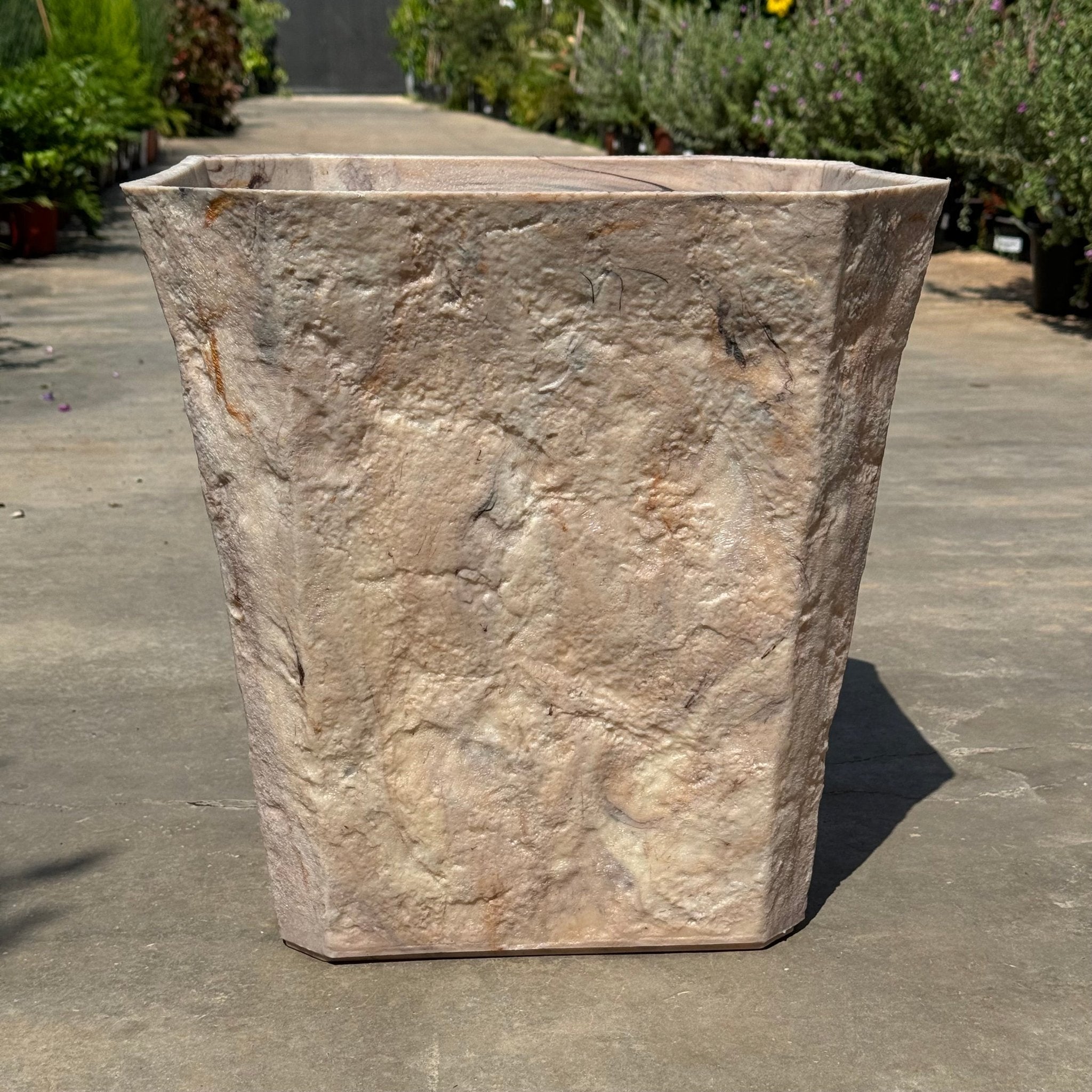 כד דמוי אבן יוקרתי במגוון גוונים 37x37 - רוטין (ירוק במרפסת לשעבר)