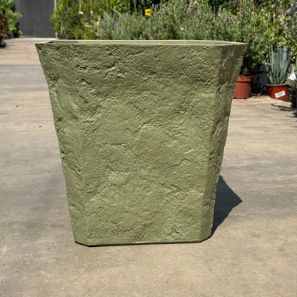 כד דמוי אבן יוקרתי במגוון גוונים 37x37 - רוטין (ירוק במרפסת לשעבר)