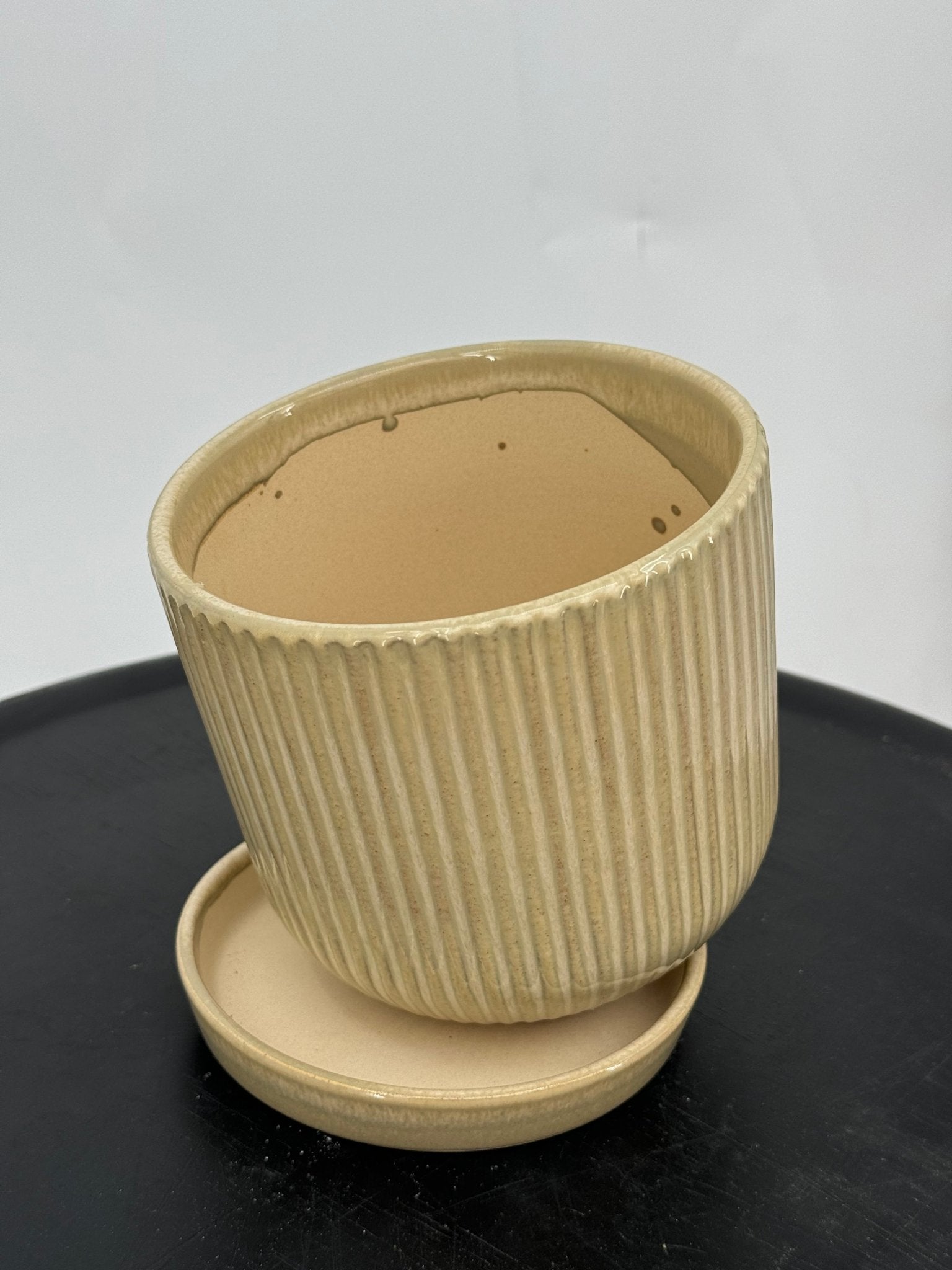 כד פסים ירוק קוטר 13 ס״מ - רוטין (ירוק במרפסת לשעבר)