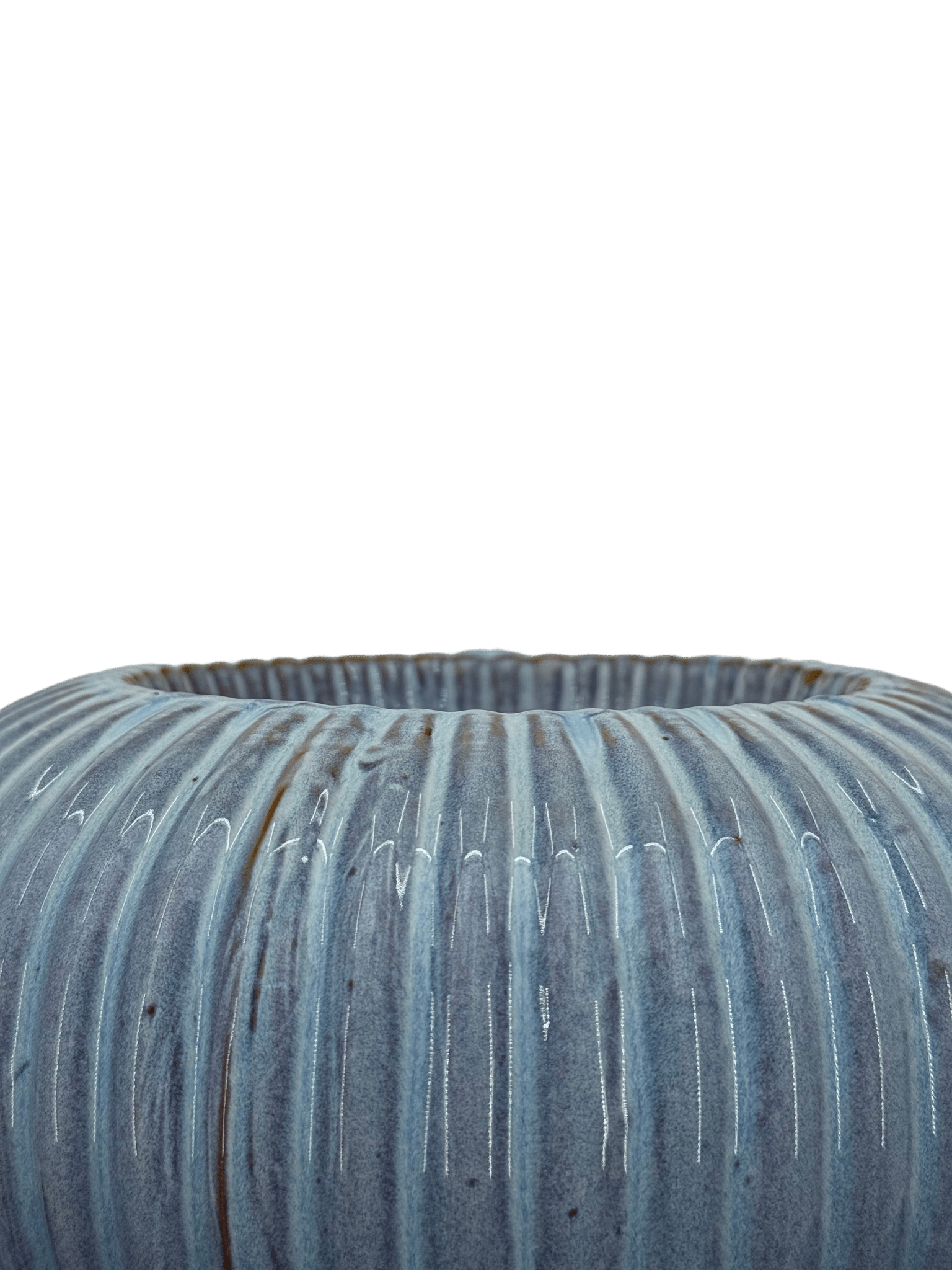 כד עגול עם פסים כחולים, פתח 13 ס״מ, קוטר 22 ס״מ - רוטין (ירוק במרפסת לשעבר)