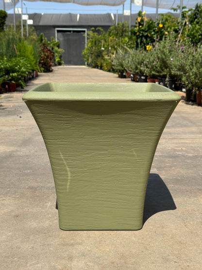 כד מרובע בגימור יוקרתי, 35 - 35, במגוון צבעים - רוטין (ירוק במרפסת לשעבר)