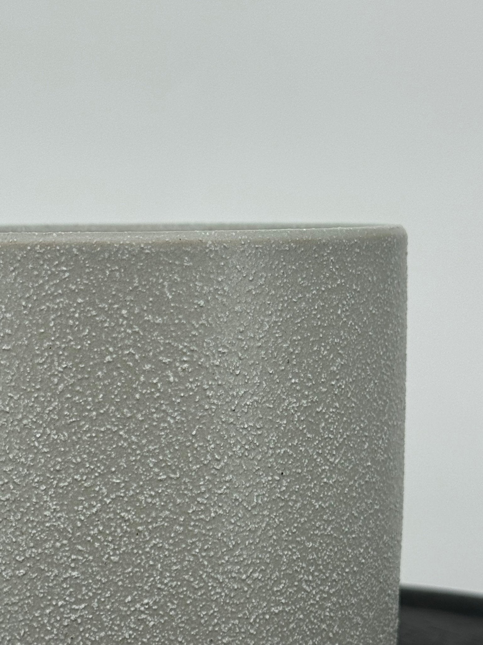 כד שפריץ אפור 13 ס״מ - רוטין (ירוק במרפסת לשעבר)